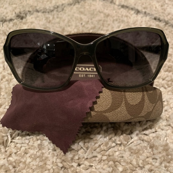 best wide sunglasses